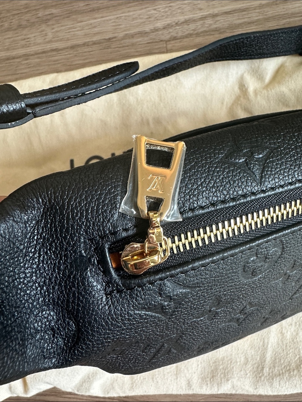 Louis Vuitton Black Monogram Empreinte Crossbody Bum Bag - Picture 4 of 10